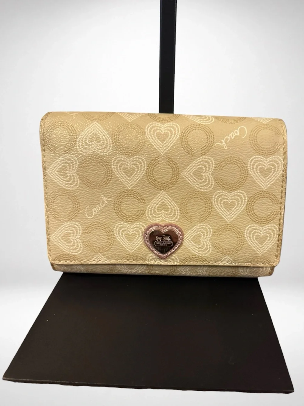 COACH Signature Hearts Trifold Wallet Khaki Pink Logo Heart Charm Y2K Vintage